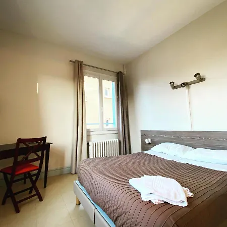 Le Midi Clermont-cournon 2* Cournon-d'Auvergne
