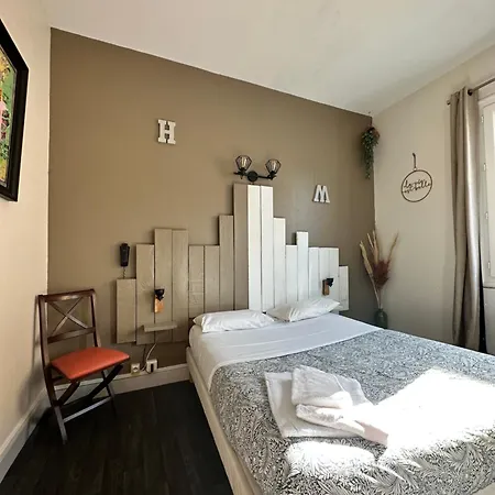 Hotel Le Midi Clermont-cournon 2*